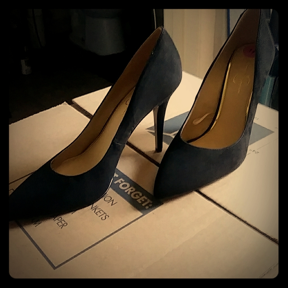 Black suede heels - Picture 1 of 1